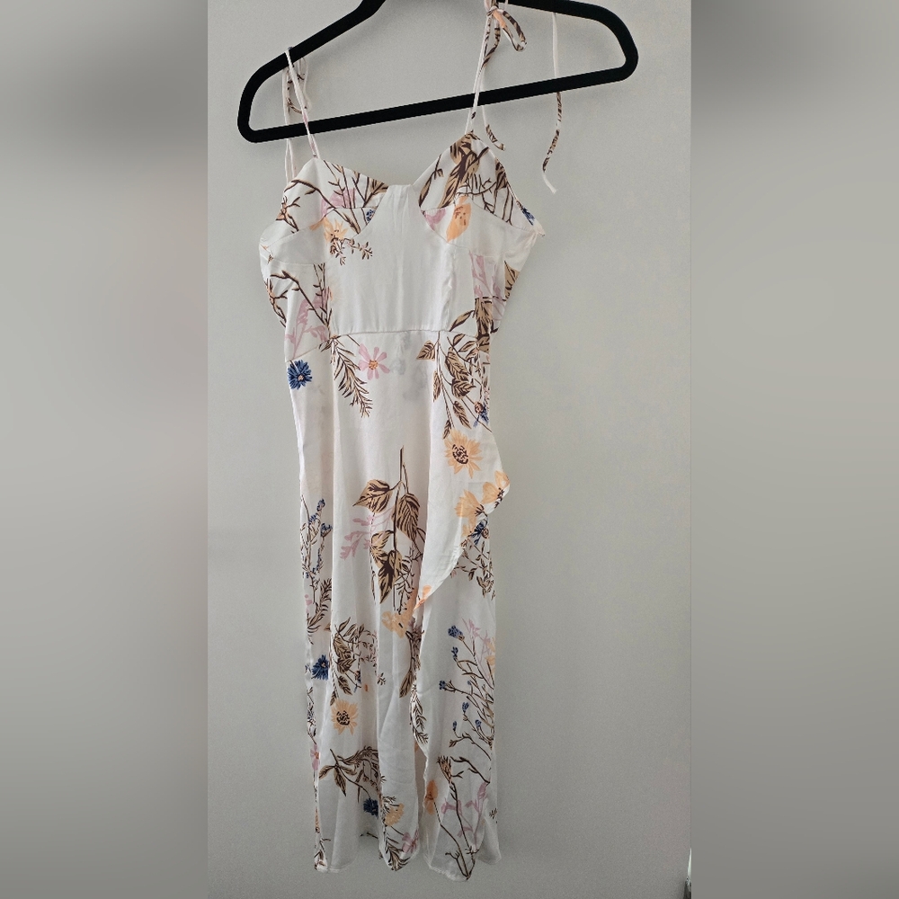 Floral Print Midi Dress   NWOT SIZE: SMALL